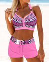 Hoch geschnittene Bikinis mit geometrischem Print