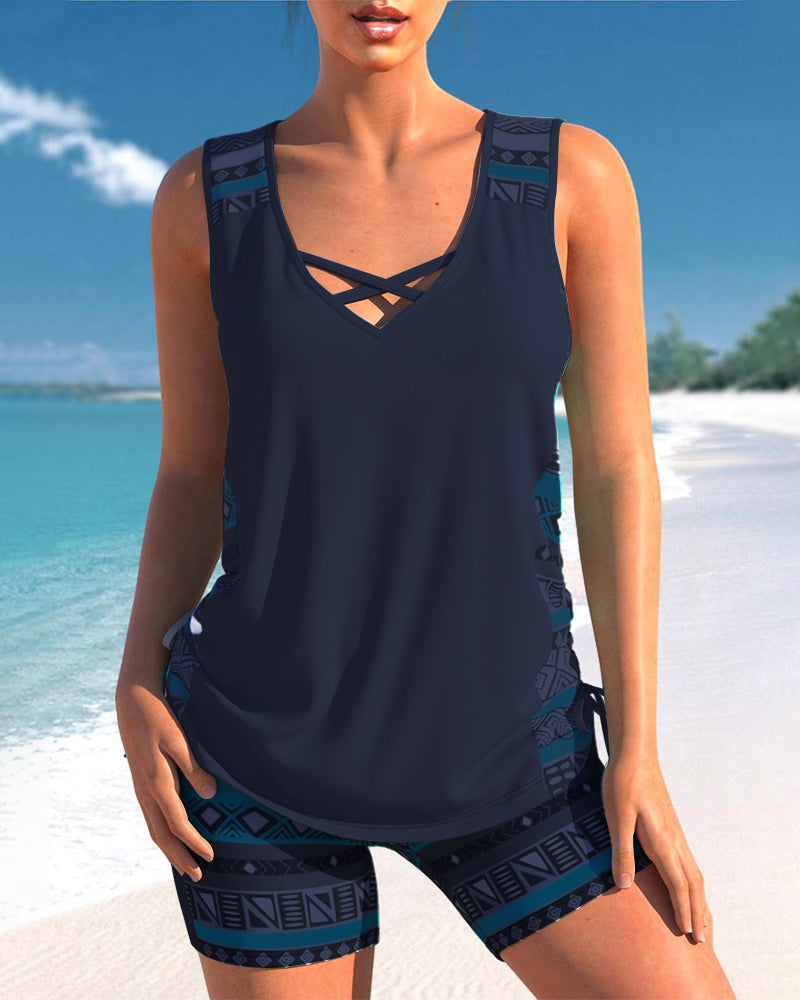 Tankinis mit geometrischem Print und V-Ausschnitt