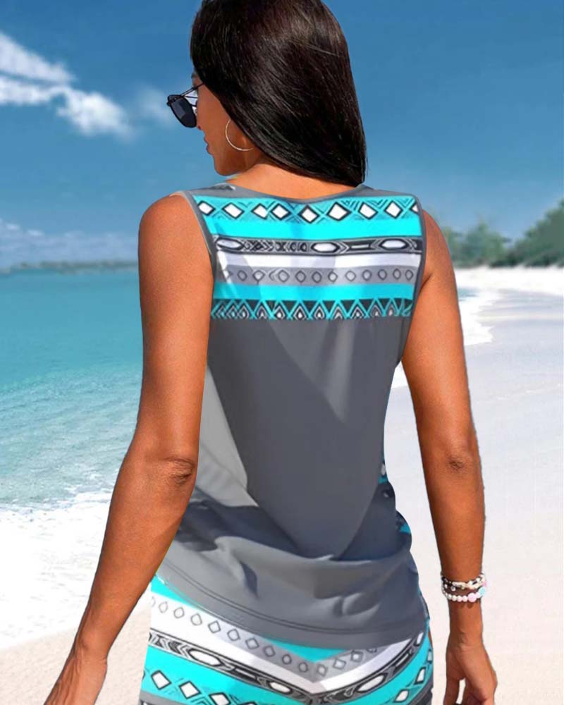 Tankinis mit geometrischem Print und V-Ausschnitt